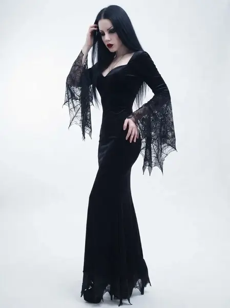 Kainé_Shahdee (100) - Morticia Addams-Cosplay.webp