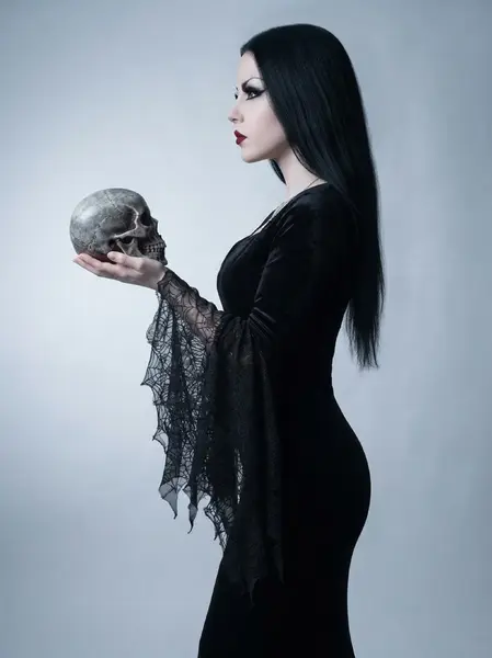 Kainé_Shahdee (103) - Morticia Addams-Cosplay.png.webp